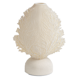 Lámpara ERANÍA de mesa apagada, diseño orgánico en 3D, color blanco marfil con base blanca, estilo escultórico