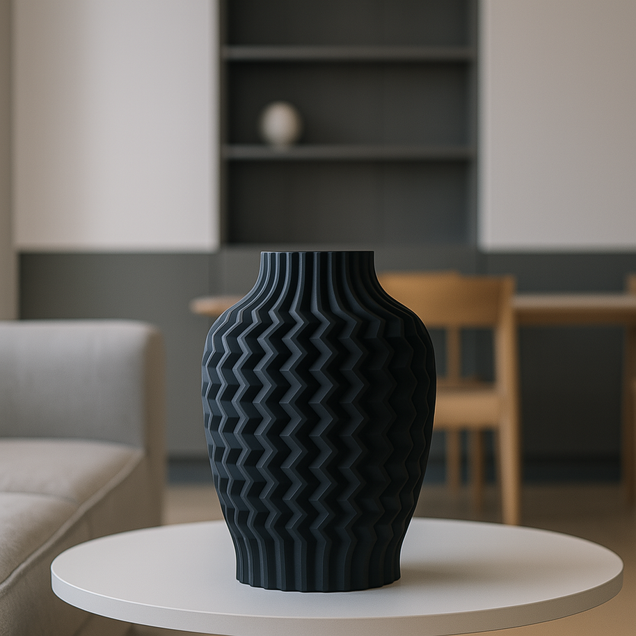 Detalle de textura única en jarrón KLEIA negro mate, impresión 3D en PLA ecológico
